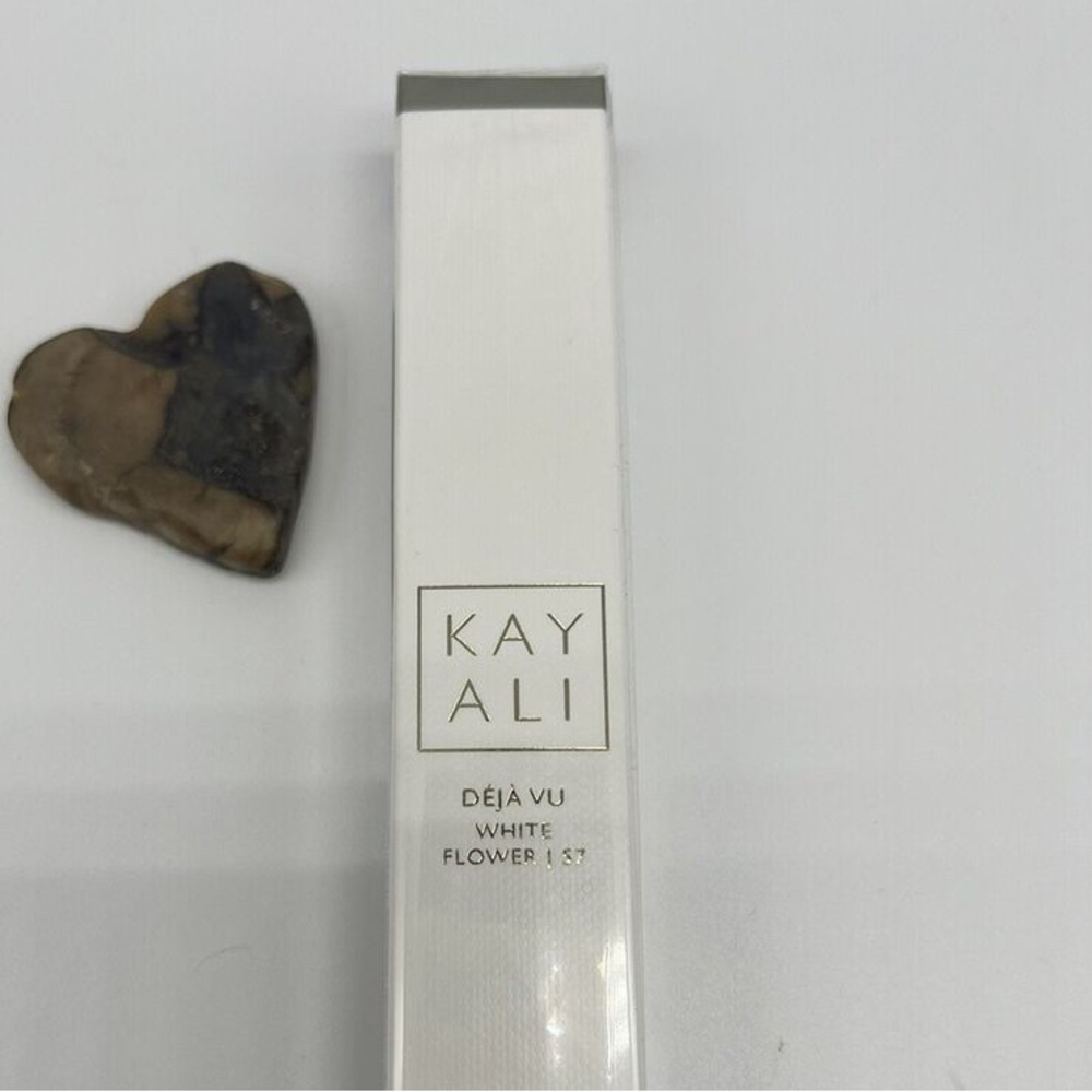 Kay Ali Déjà Vu White Flower 57